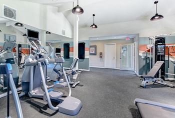 Gym with treadmill and weights1